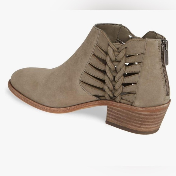 Western Cowgirl Grey Almond Pointed Toe Cut Out Side Braided Ankle Boots - Picture 1 of 9